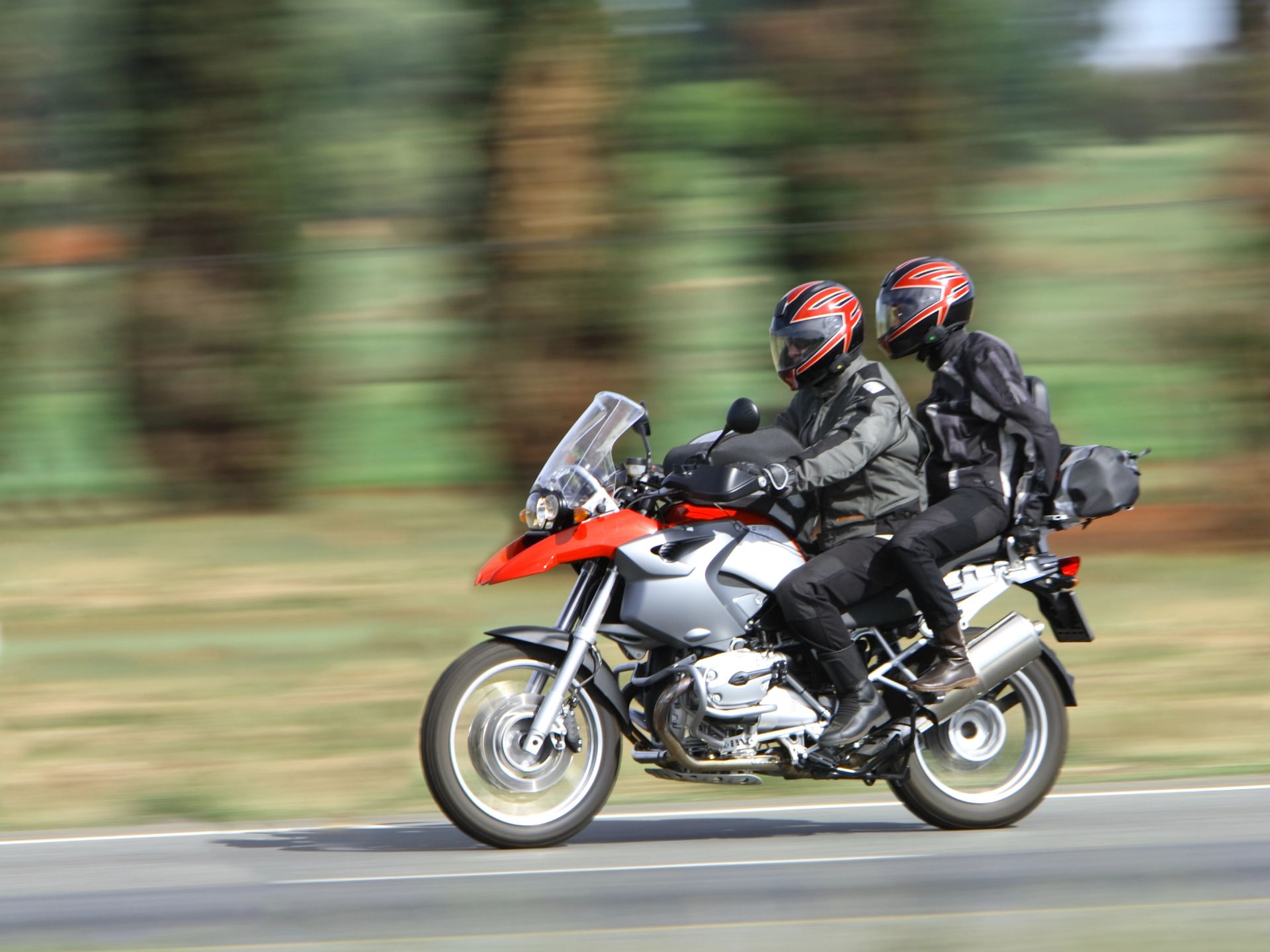 Motoron az utast is megszondáztathatják