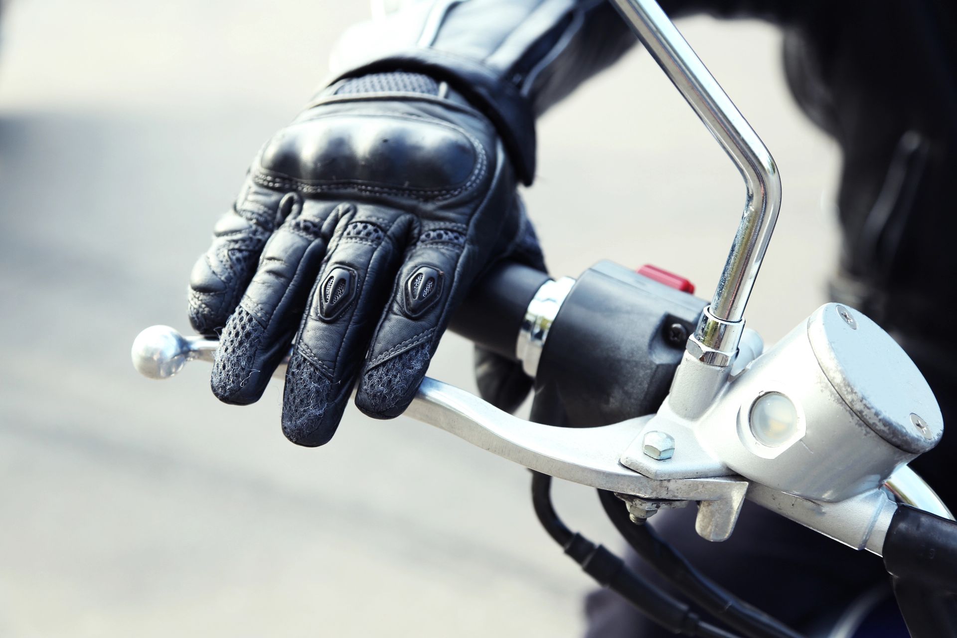 Túl drága a motorosok biztonsága?